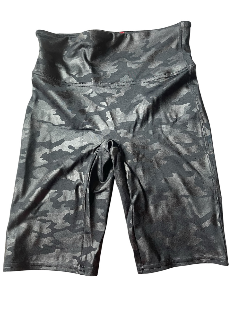 Spanx by Sara Blakely Camo Bike Shorts Size Small